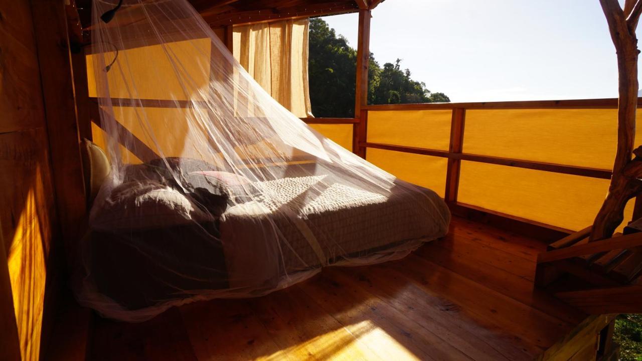 ホテル El Picnic Atitlan Tzununá エクステリア 写真