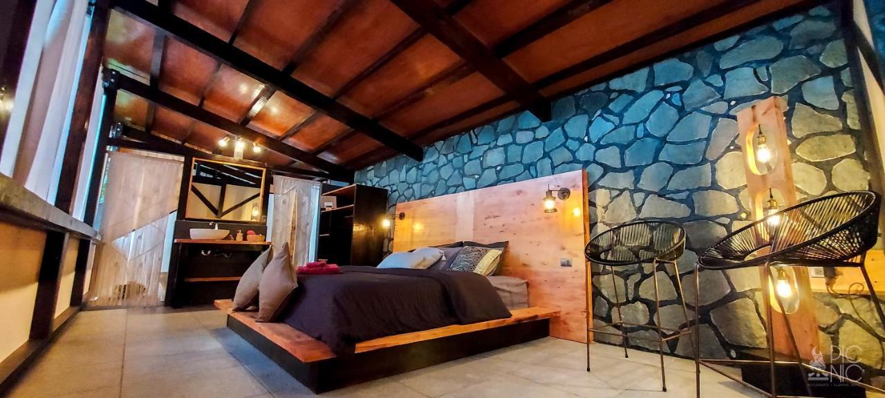 ホテル El Picnic Atitlan Tzununá エクステリア 写真
