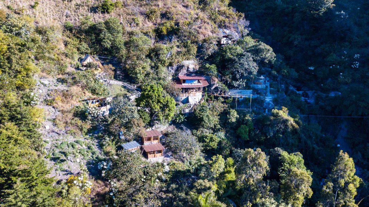 ホテル El Picnic Atitlan Tzununá エクステリア 写真